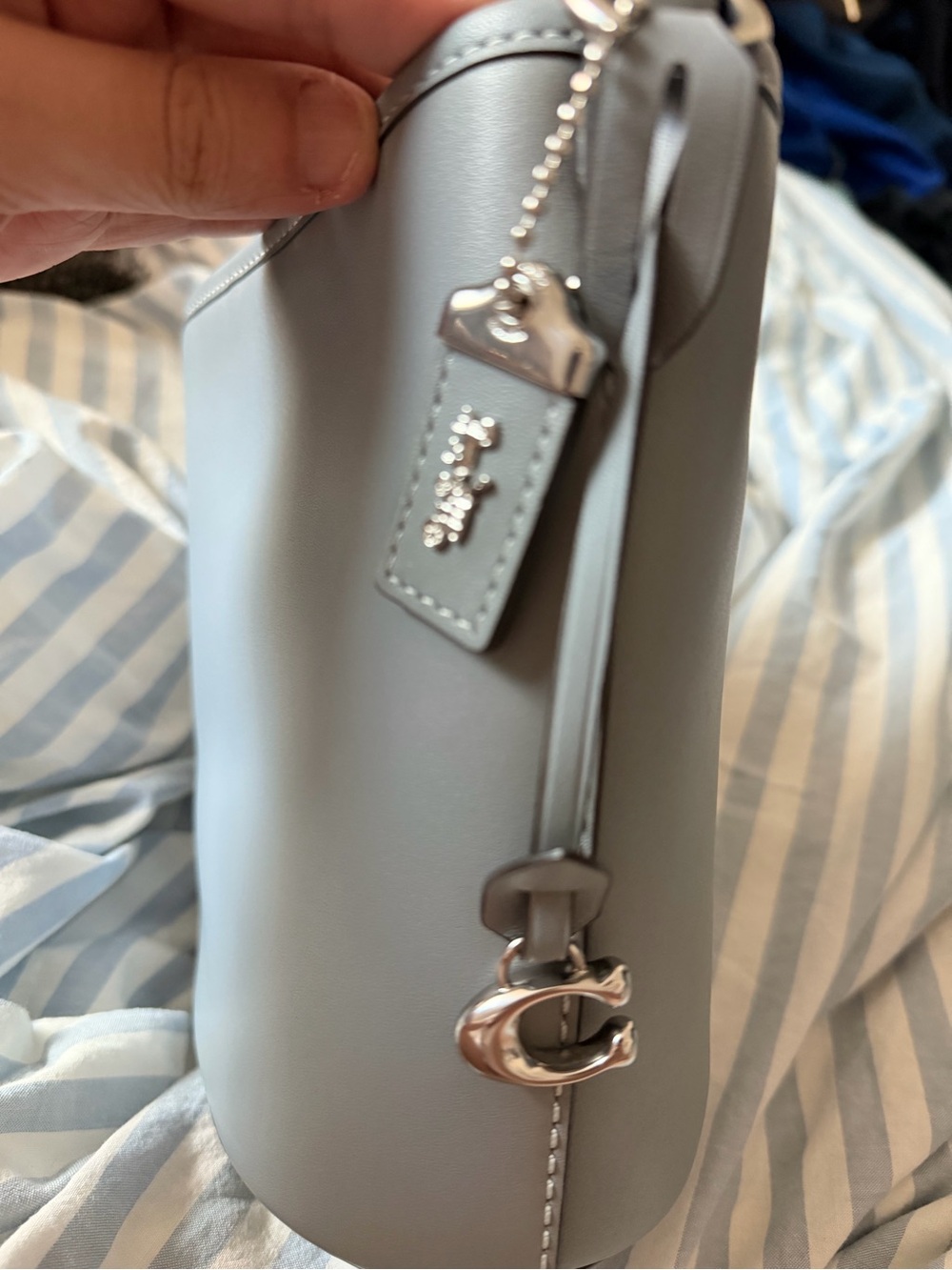 Coach Light Gray Leather Crossbody Bucket Bag - Picture 4 of 7